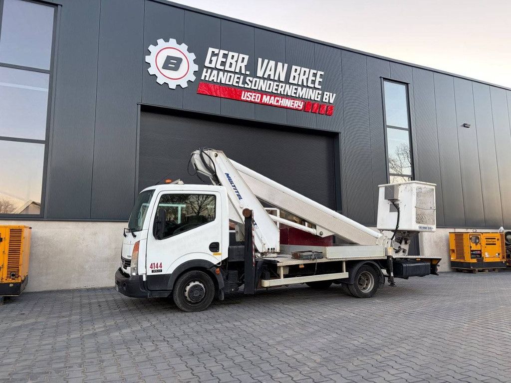 Self-propelled aerial platform Nissan Cabstar 35.11 Diesel 110hp 22m 2008