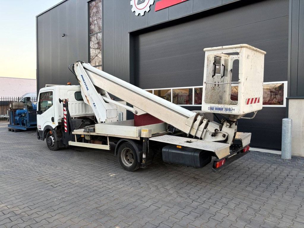 Self-propelled aerial platform Nissan Cabstar 35.11 Diesel 110hp 22m 2008