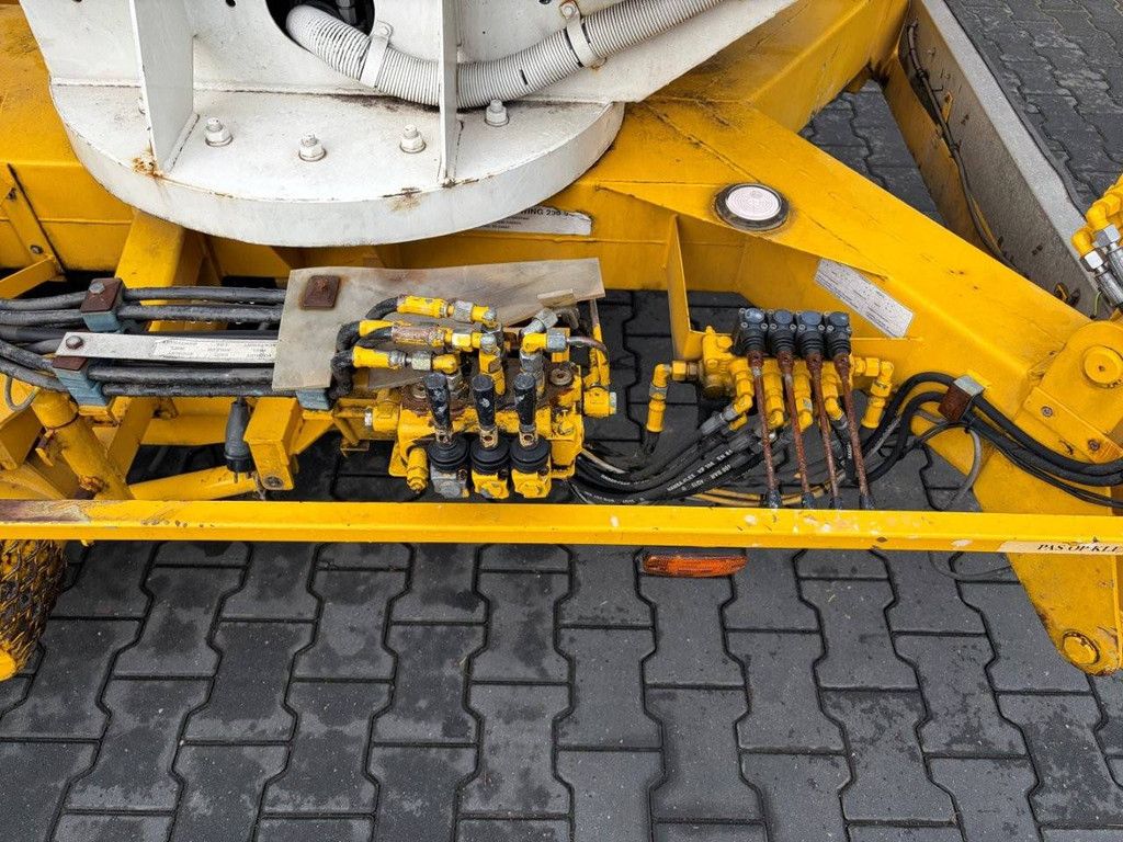 Custers Anhänger-Arbeitsbühne 0R20B 200kg 20m 2001
