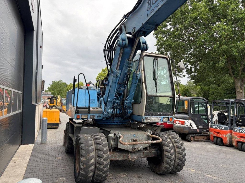 Wheel excavator Liebherr A900B Litronic Diesel 82kW 2000