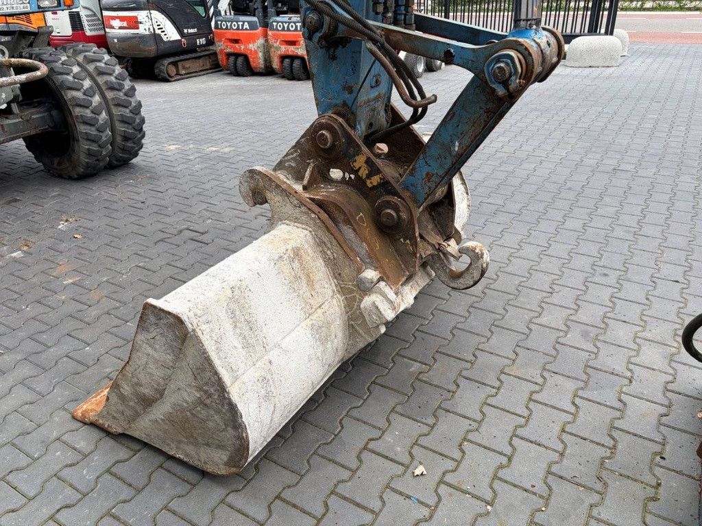 Wheel excavator Liebherr A900B Litronic Diesel 82kW 2000