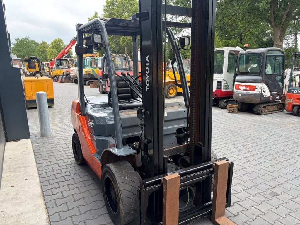 Gabelstapler Toyota D-52-8FD30 Diesel 3000kg 4,0m 2011