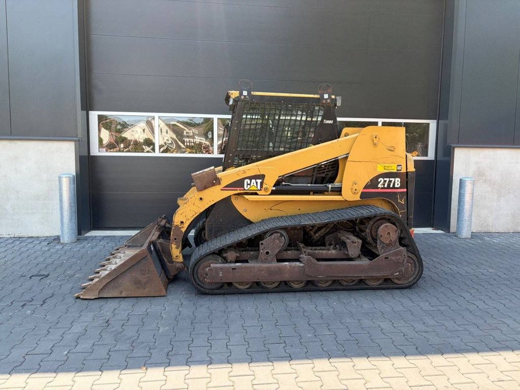 Skid steer loader Caterpillar 277B Diesel 58kW 2006