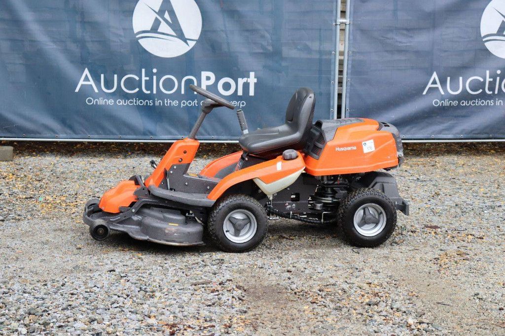 Aufsitzmäher Husqvarna R 216 AWD Benzin 2012