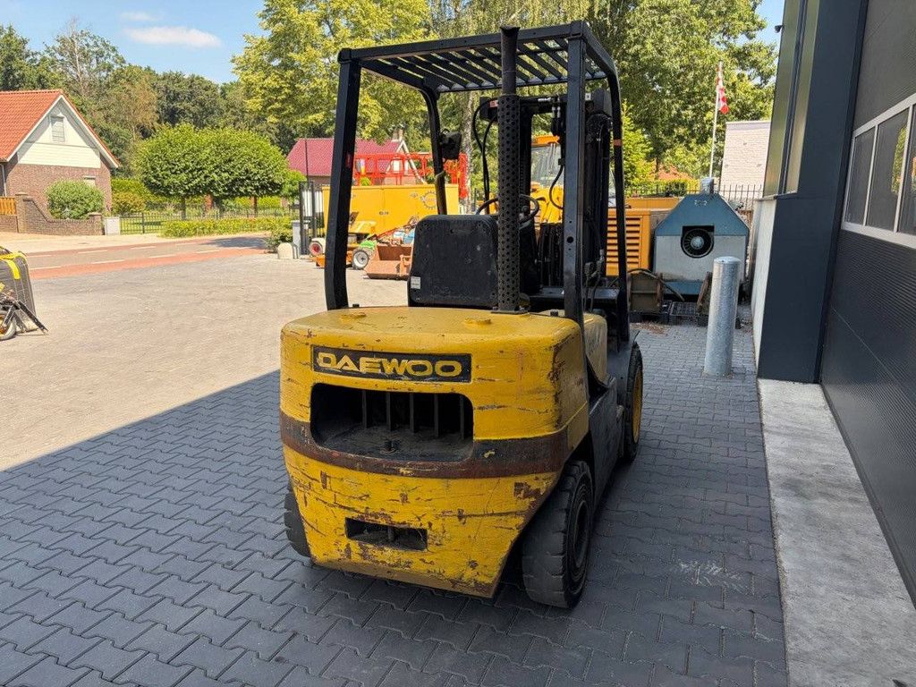 Forklift Daewoo D30S-3 Diesel 3000kg 4.73m 2000