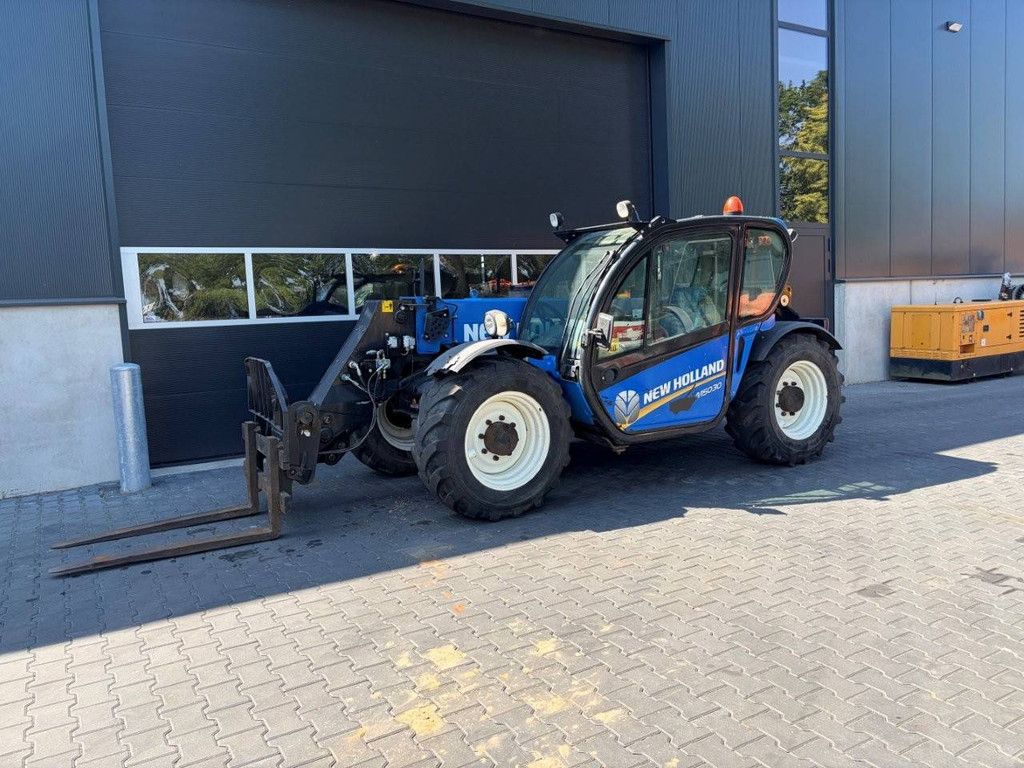 New Holland LM5030 Teleskoplader Diesel 75 kW 2800 kg 6,35 m 2013