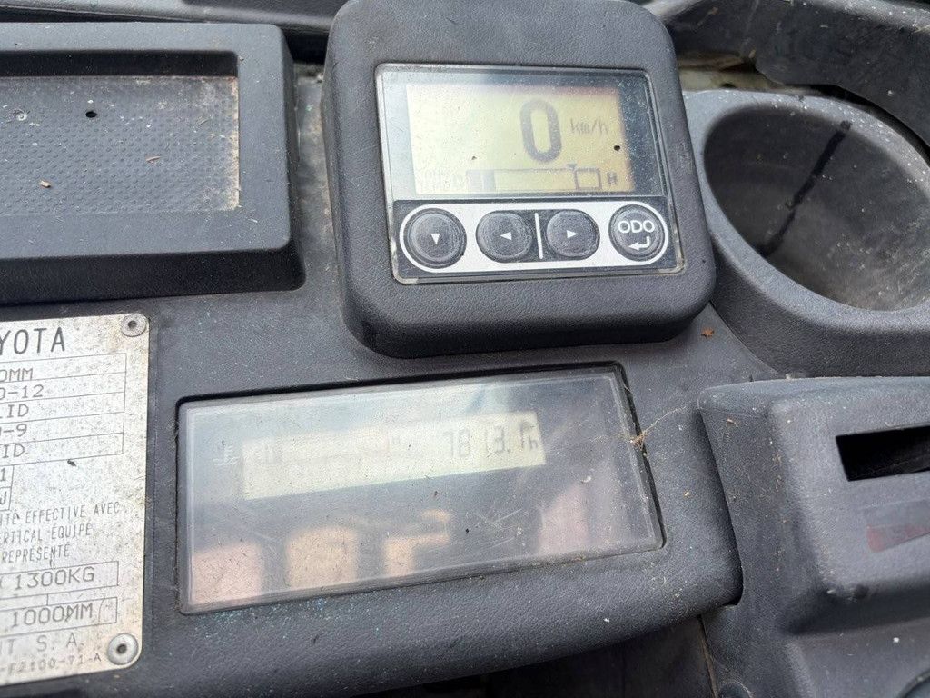 Gabelstapler Toyota 02-8FGF25 LPG 2500kg 3,3m 2011