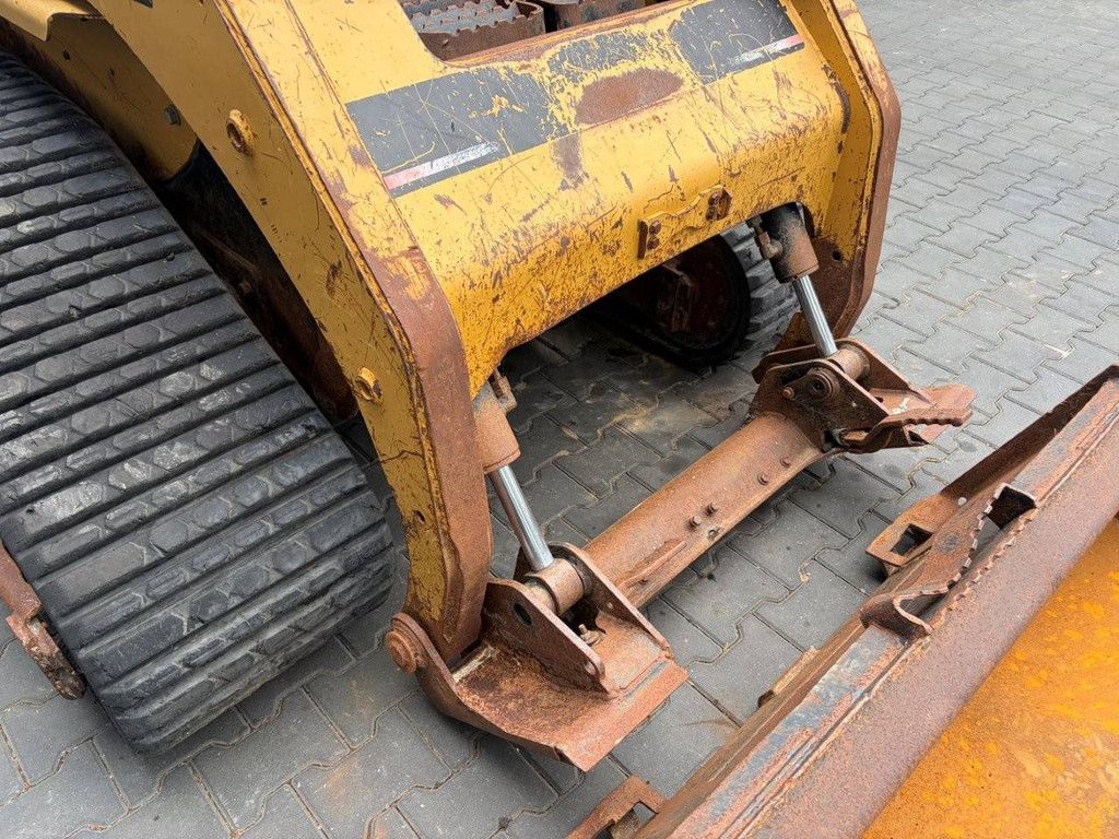 Skid steer loader Caterpillar 277B Diesel 57kW 2005