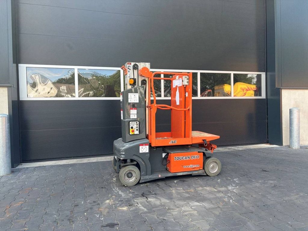 JLG Toucan Duo Electric Mast Lift 6m 2015