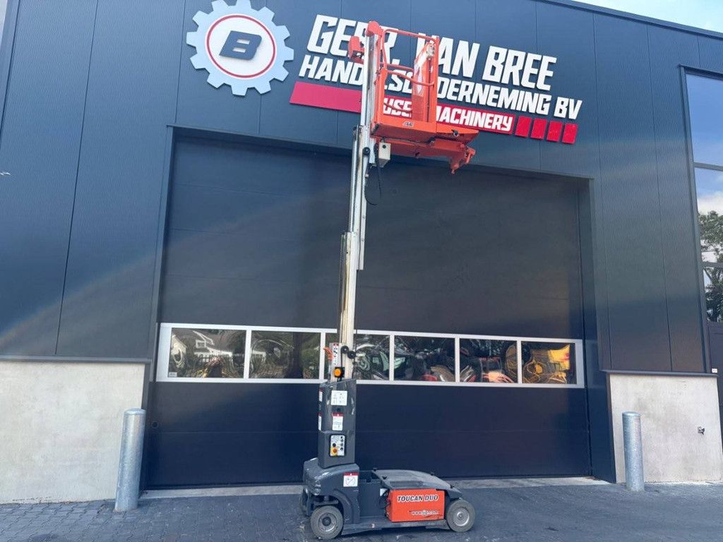 JLG Toucan Duo Electric Mast Lift 6m 2015