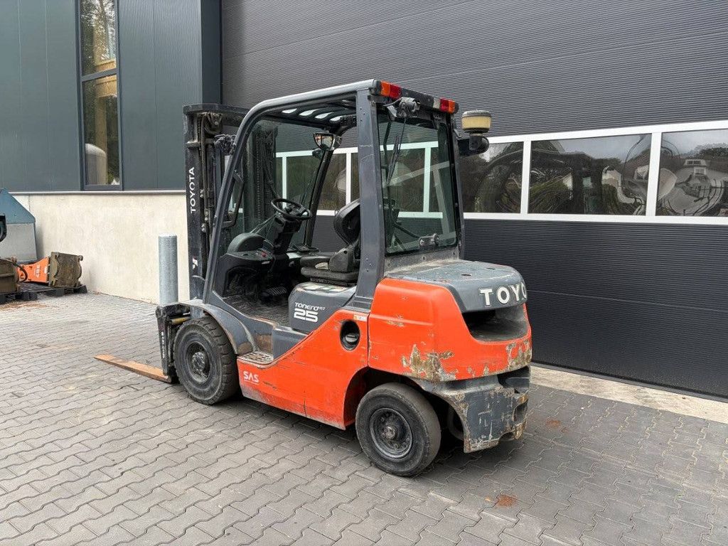 Heftruck Toyota 06-8FD25F Diesel 2500kg 4.7m 2017