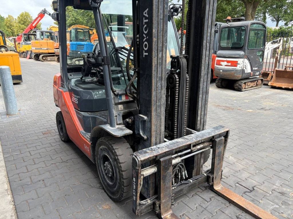 Heftruck Toyota 06-8FD25F Diesel 2500kg 4.7m 2017