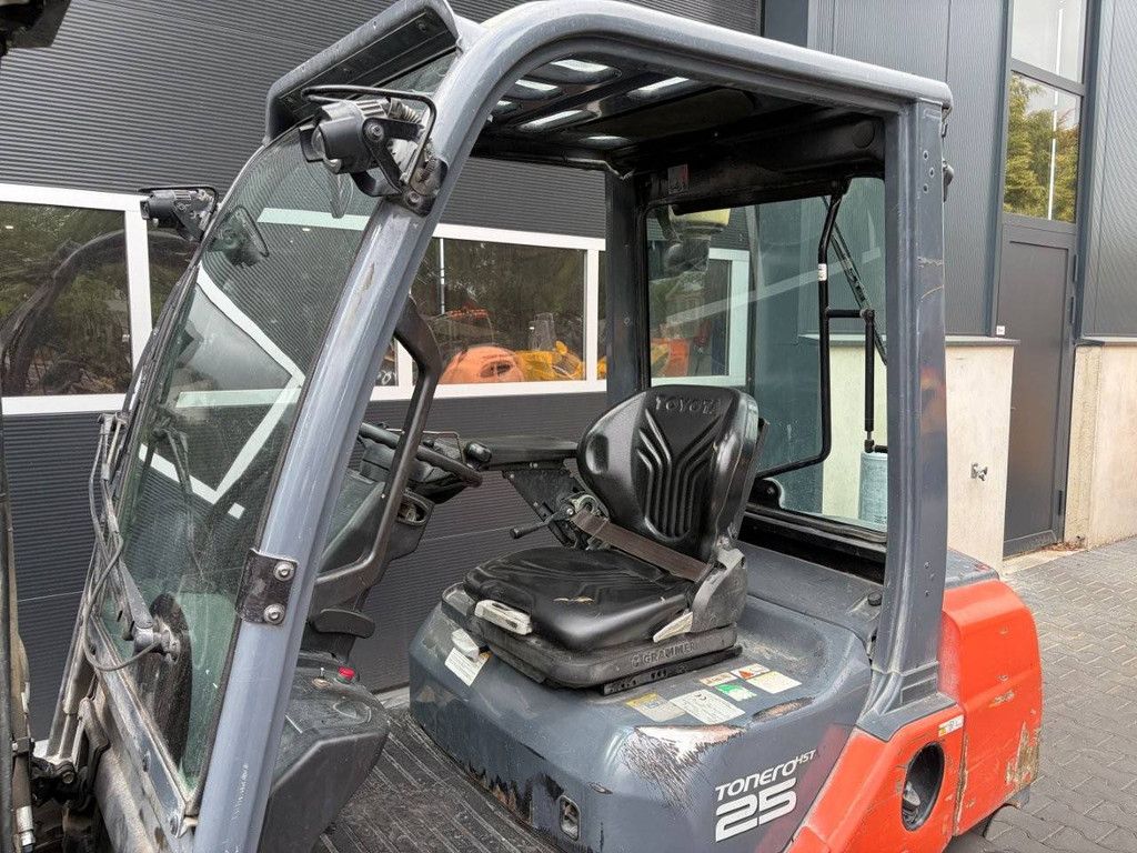 Heftruck Toyota 06-8FD25F Diesel 2500kg 4.7m 2017