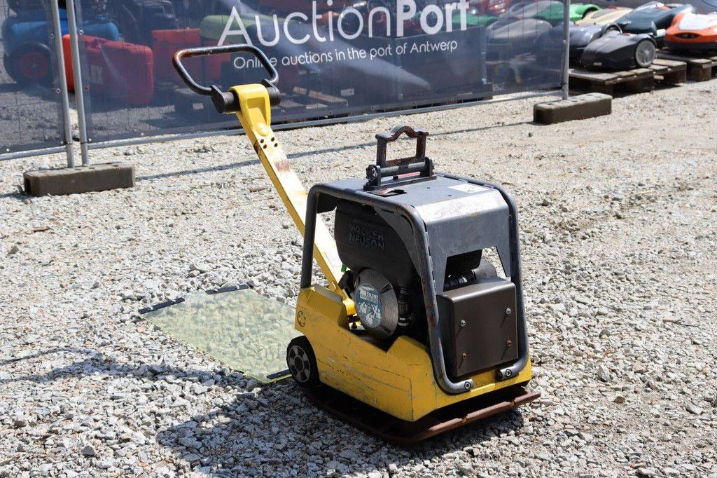 Vibrationsplattenklopfer Neuson DPU3050 Diesel 2017