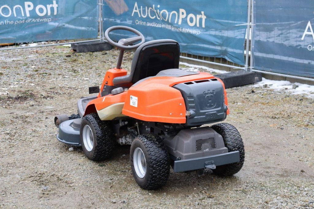 Zitmaaier Husqvarna R216 AWD Benzine 12.8kW 2016