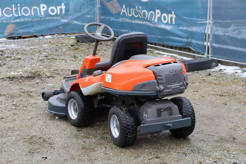 Zitmaaier Husqvarna R215TH Benzine 12.8kW 2018