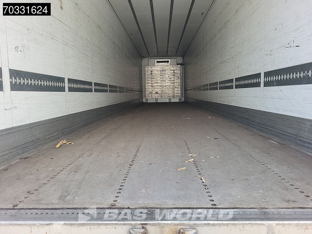 Schmitz SCB*S3B Tailgate Lift Axle 250x270cm