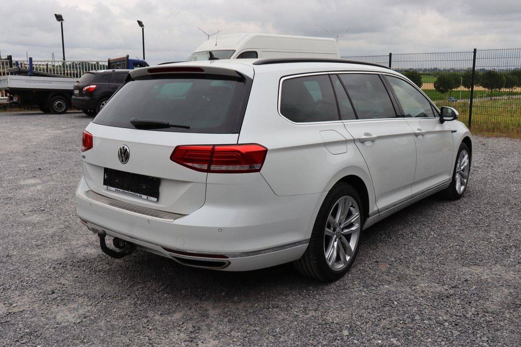 Volkswagen Passat GTE Kombi Elektro+Benzin 156 PS 2017 (Margin)