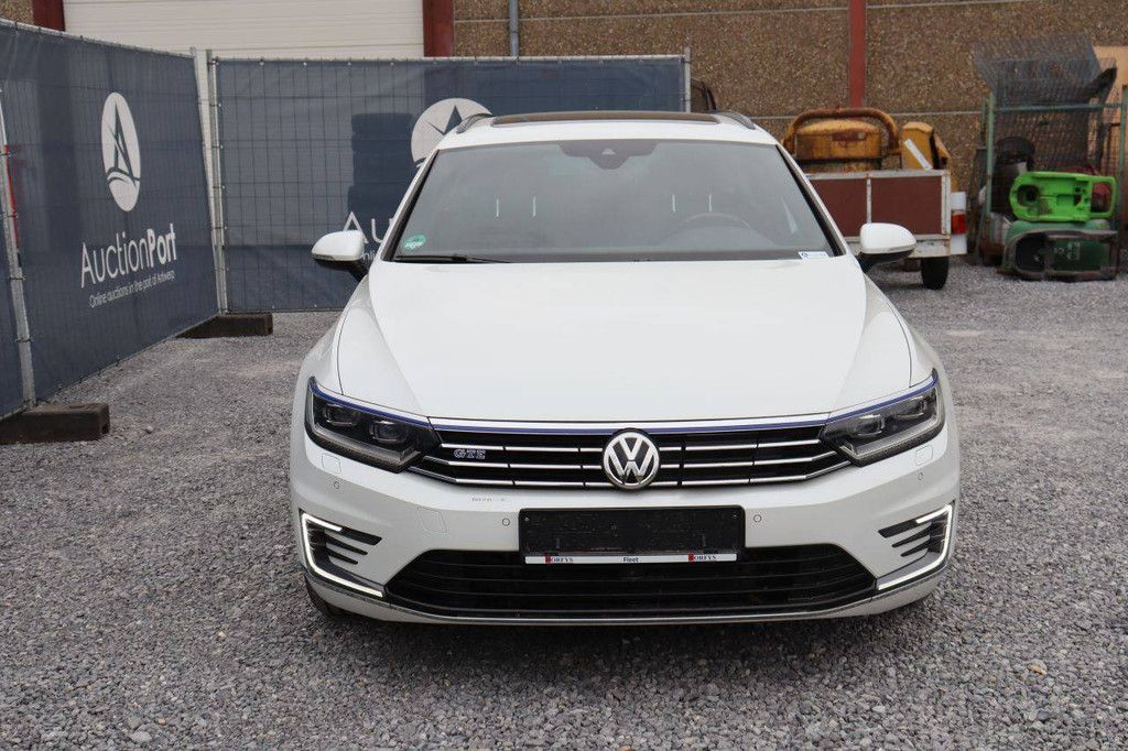 Volkswagen Passat GTE Kombi Elektro+Benzin 156 PS 2017 (Margin)