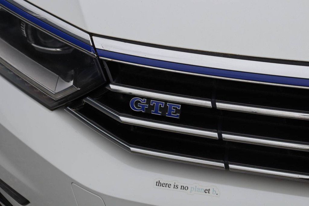 Volkswagen Passat GTE Kombi Elektro+Benzin 156 PS 2017 (Margin)