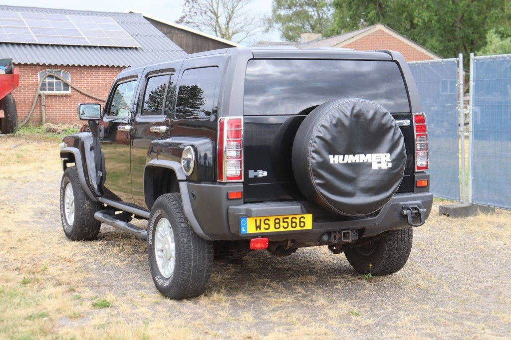 SUV Hummer H3 Petrol 244hp 2008