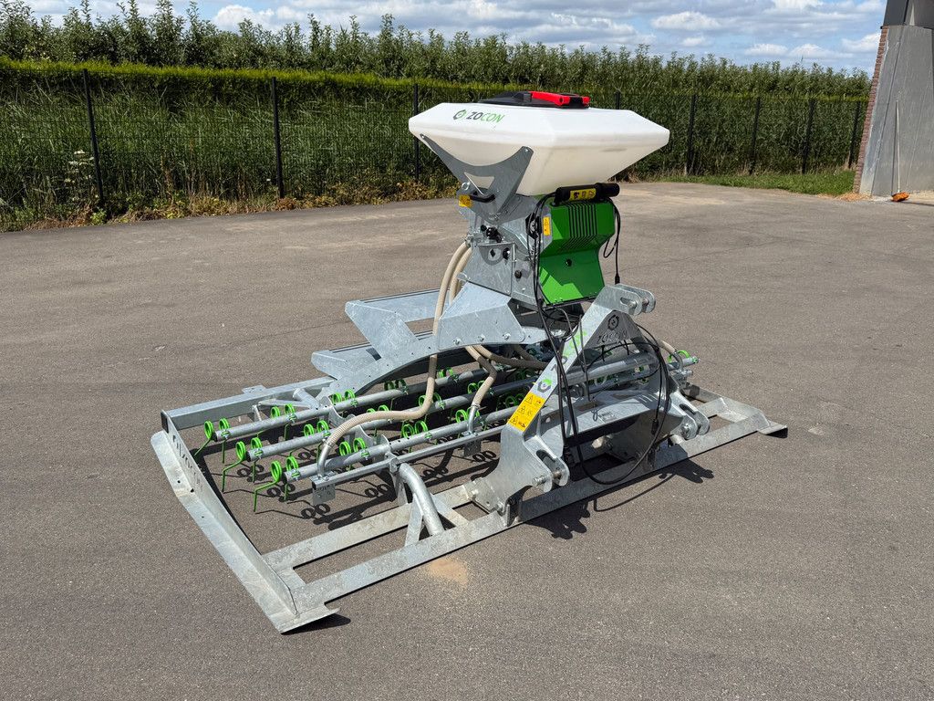 Zocon Greenkeeper 3 mtr met Z150 PROF zaaimachine