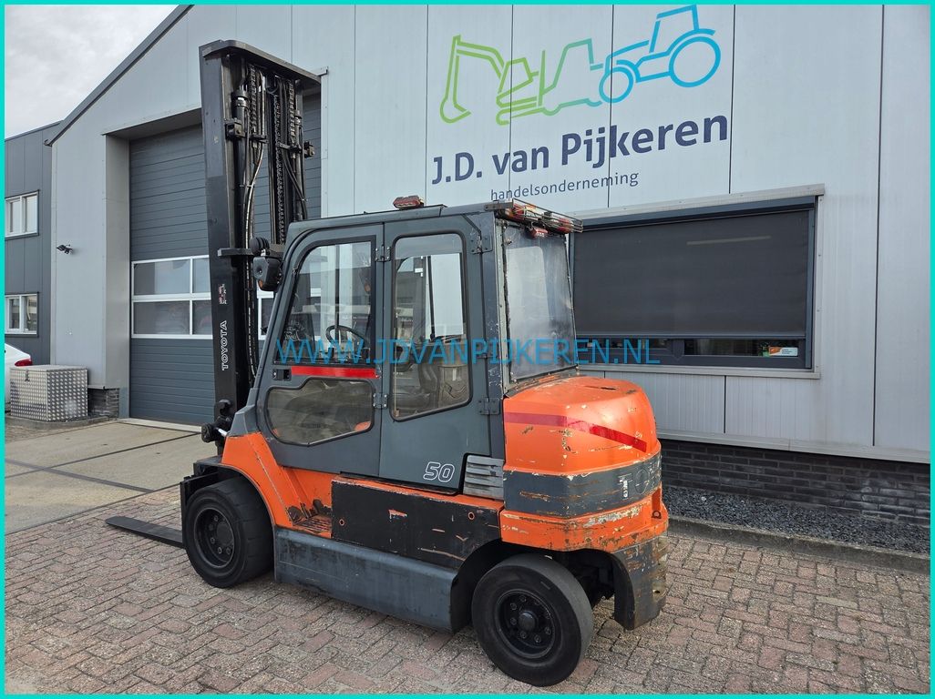 Toyota 7FBMF50 accu95% 2024+cabine+4x hydraulic