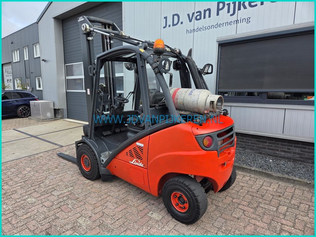 Linde H30T-01 2012 triplex6.45m + freelift + sideshift
