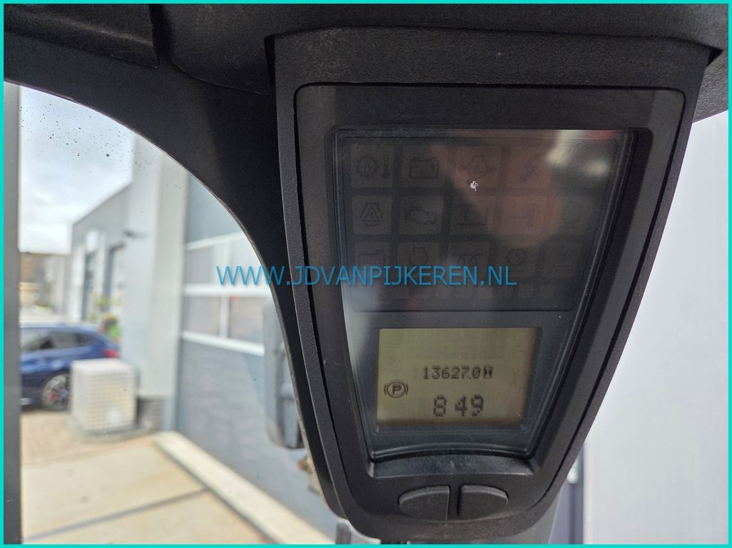 Linde H30T-01 2012 triplex6.45m + freelift + sideshift