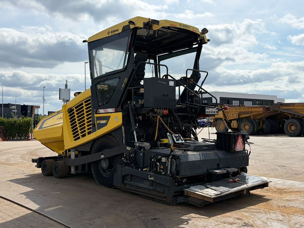 Bomag BF600P-2 incl. 2 x 75 cm extensions