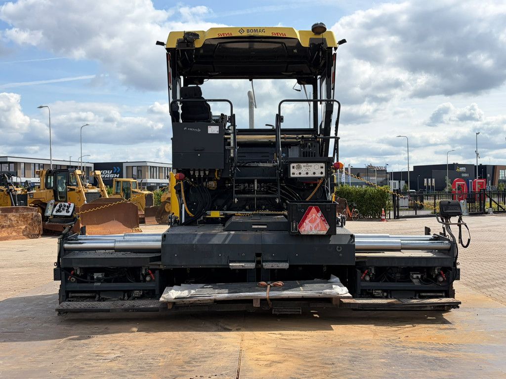 Bomag BF600P-2 incl. 2 x 75 cm extensions