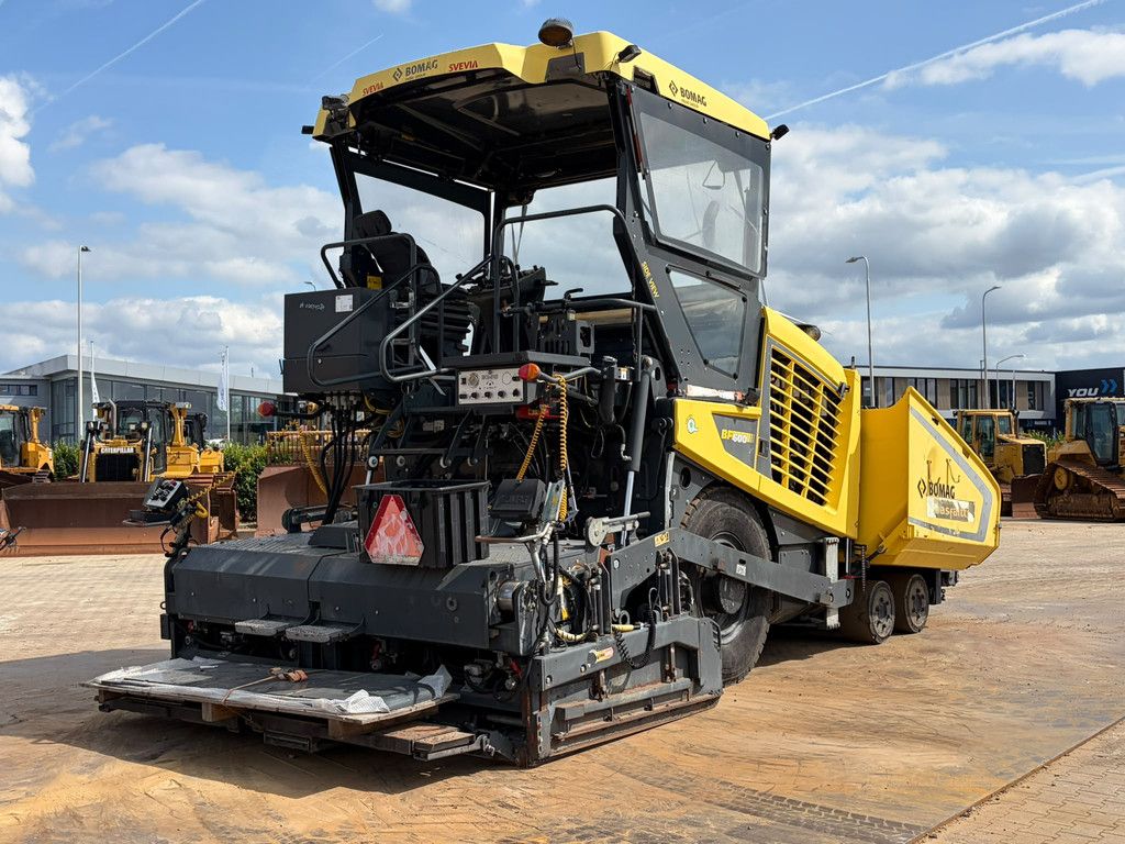 Bomag BF600P-2 incl. 2 x 75 cm extensions