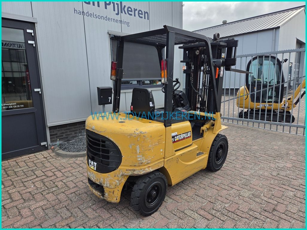 Caterpillar DP25K diesel triplex4.8m+freelift+sideshift