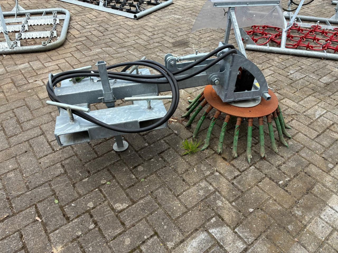 Moocon ontkruidborstel unit tbv shovel / heftruck / verreiker