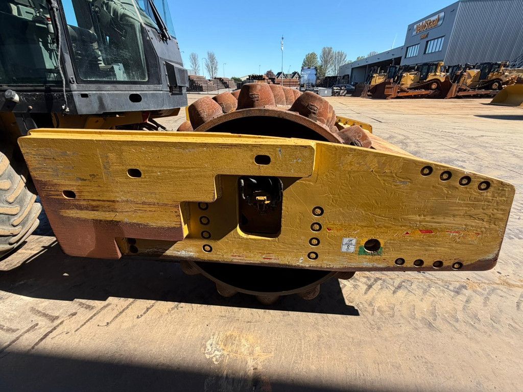 Caterpillar CP76