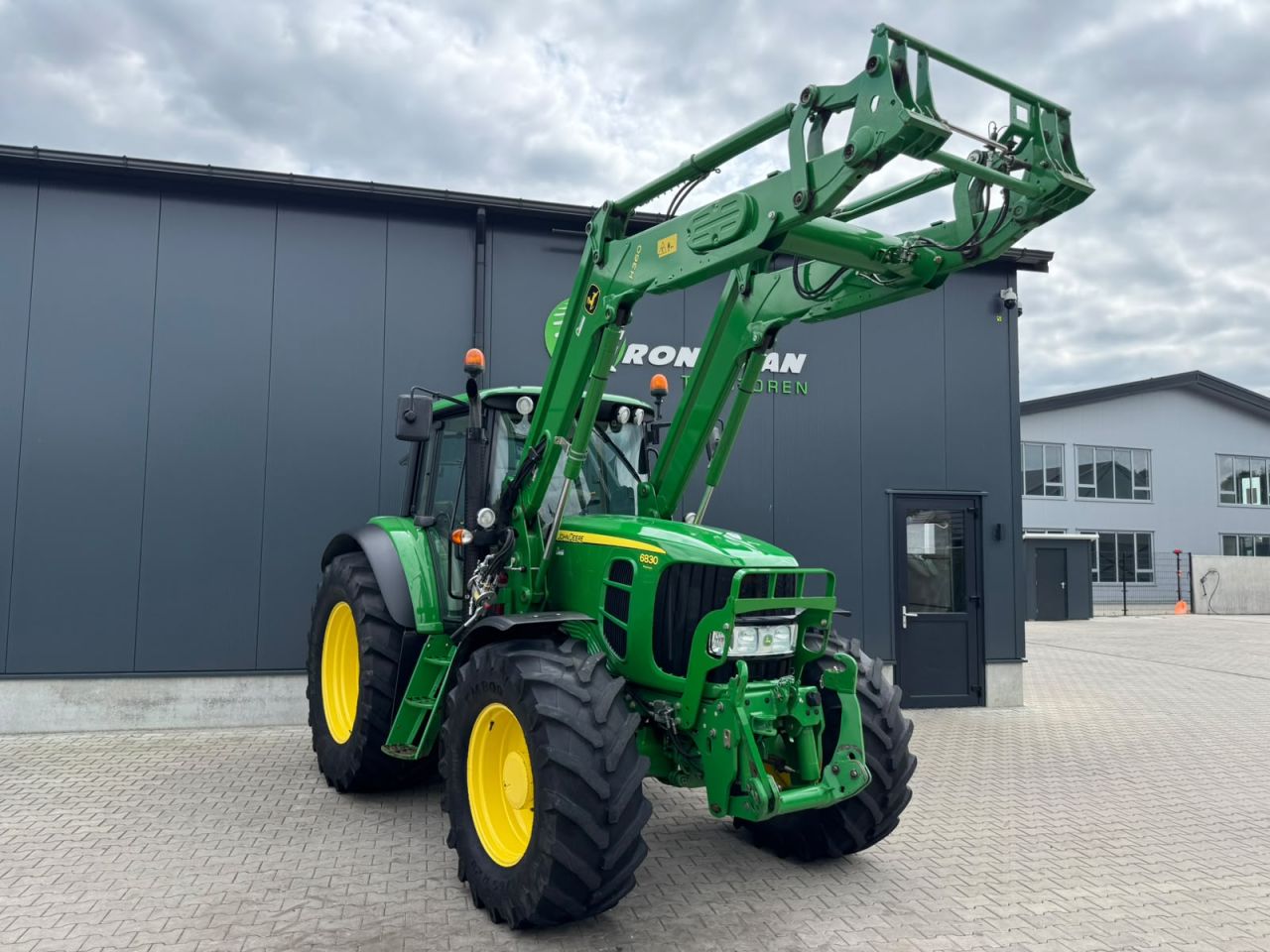 John Deere 6830 Premium AQ