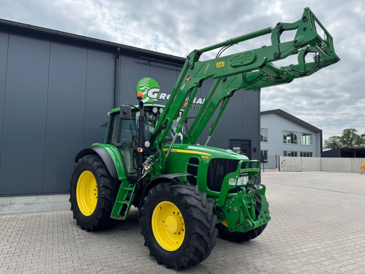 John Deere 6830 Premium AQ