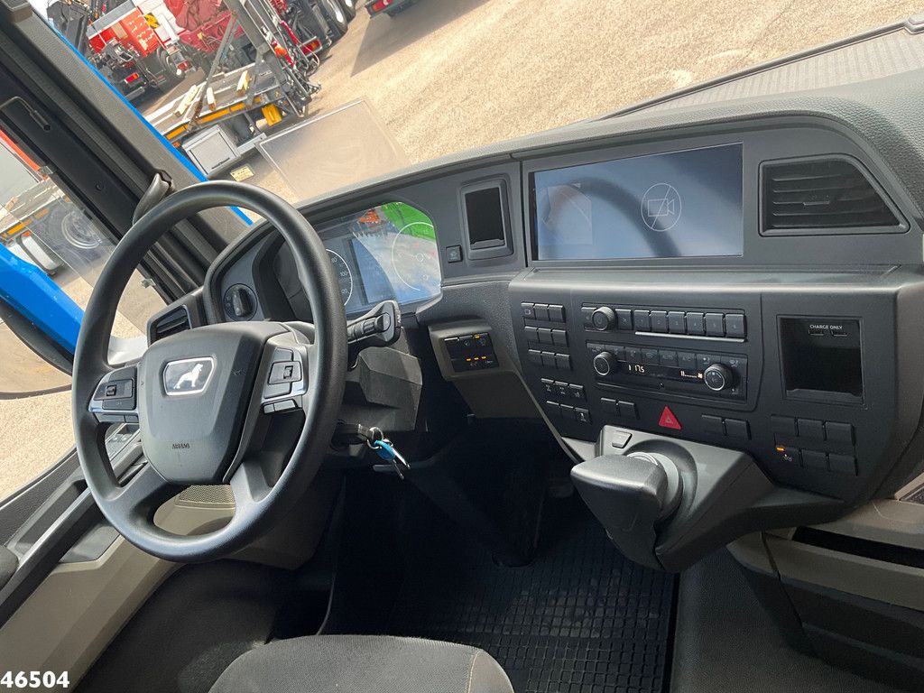 MAN TGX 41.640 Euro 6 8x4 Just 94.710 km!