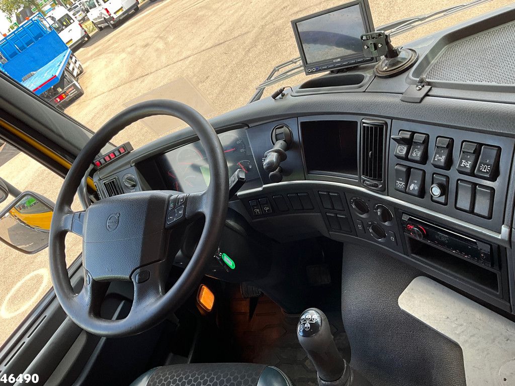 Volvo FMX 410 6x6 Full Steel Manual HMF 14 Tonmeter laadkraan