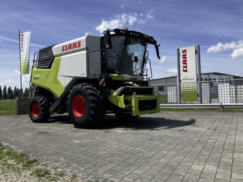 Claas TRION 750 + VARIO 770 + TW