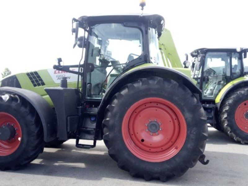 Claas ARION 660