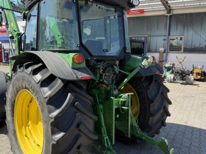 John Deere 5090