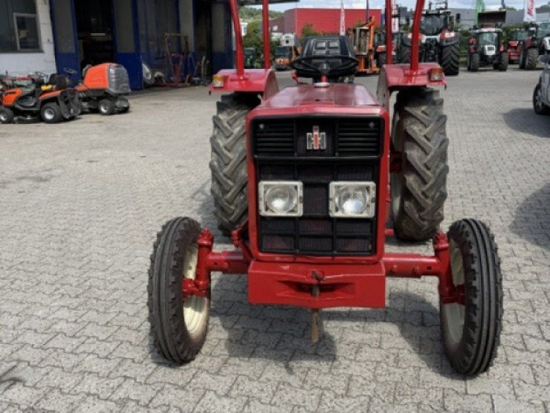 Case IH 323