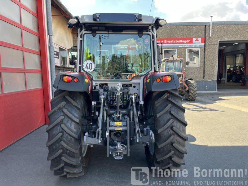 Massey Ferguson 5M.95 Dyna-4 Cab
