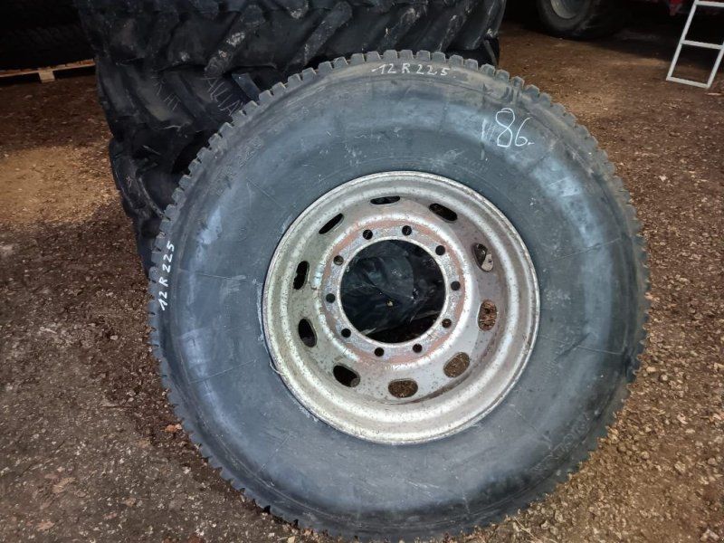 Sonstige 1 Stück Semperit Reifen: 12R22,5