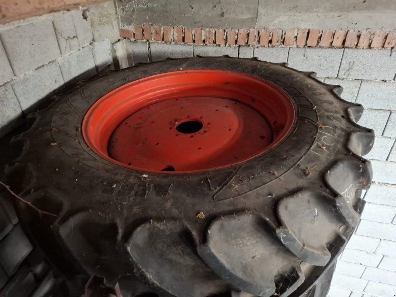 Mitas 2 Stück Mitas: 540/65R38 mit Felgen
