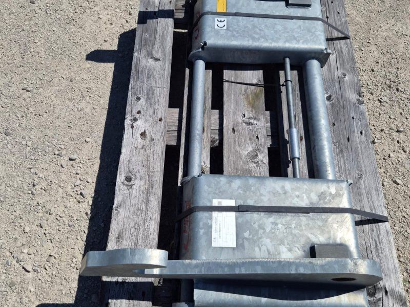 Fliegl Adapter Kramer und Claas Telelader auf Euro