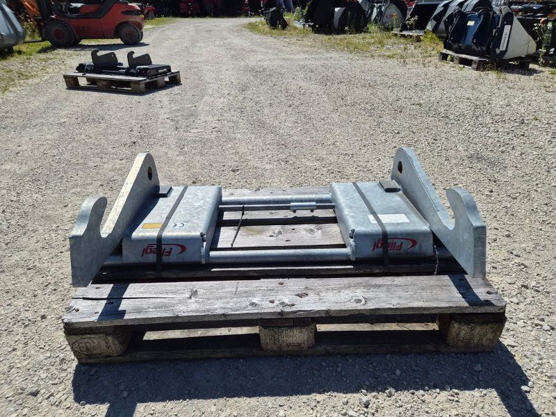 Fliegl Adapter Kramer und Claas Telelader auf Euro