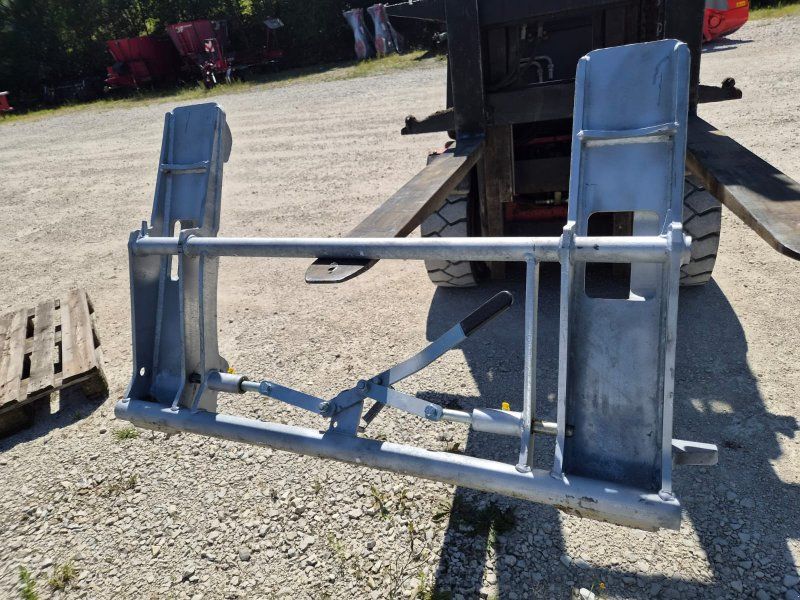 Fliegl Adapter JCB-Q-Fit auf Euro Aufnahme