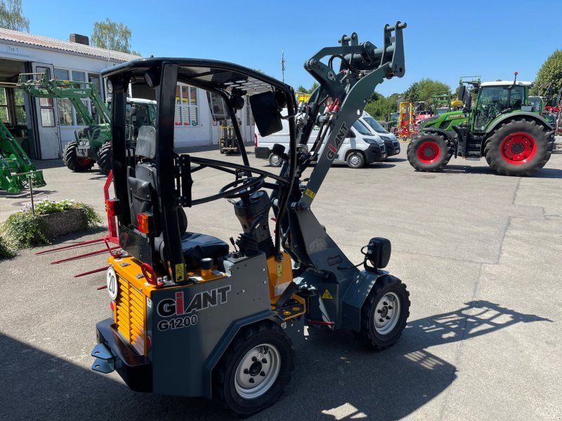 Giant G 1200